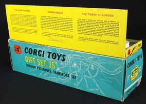 Corgi gift set 35 london passenger ee225 box