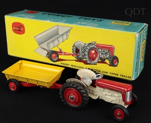 Corgi gift 7 massey ferguson tractor tipper trailer ee262 front