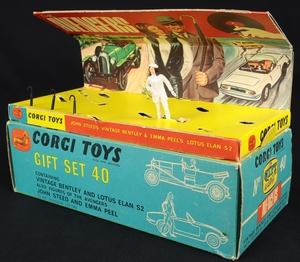 Corgi toys gift set 40 avengers ee267 box