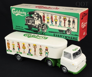 Tekno models 436 carlsberg volvo truck ee315 front