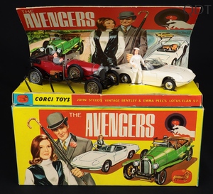 Corgi toys gift set 40 avengers ee318 front
