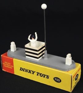 Dinky toys 715 police controlled crossing ee332 back
