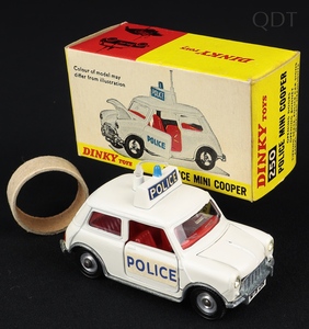 Dinky toys 250 police mini cooper ee385 front