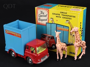 Corgi toys 503 circus giraffe transporter ee462 front
