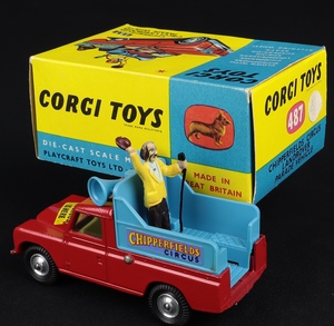 Corgi toys 487 circus landrover parade vehicle ee463 back
