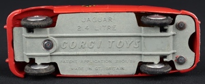 Corgi toys 213s 2.4 jaguar fire service car ee491 base