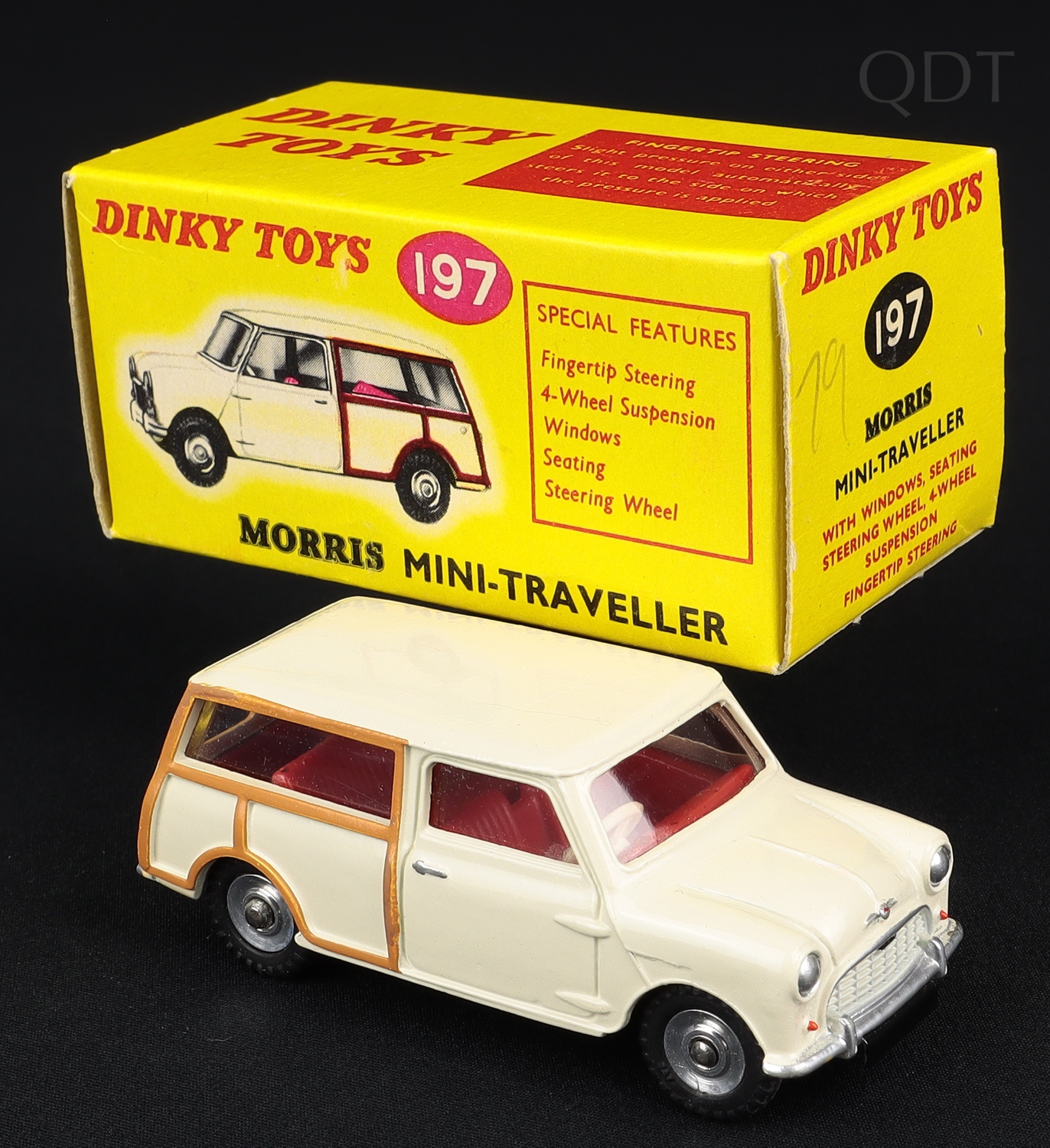 morris minor traveller dinky toy