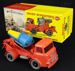 Dinky supertoys 960 lorry mounted concrete mixer ee589 front