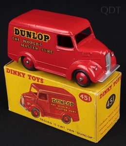 Dinky toys 451 trojan van dunlop ee600 front