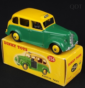 Dinky toys 254 austin taxi ee605 front