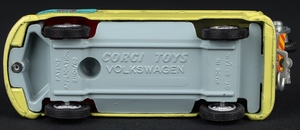 Corgi toys 490 volkswagen breakdown  truck cc441 base