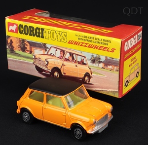 Corgi toys 204 morris mini minor ee676 front