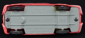Corgi toys 228 volvo p1800 ee683 base
