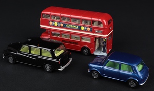 Corgi gift set 11 transport set routemaster bus mini taxi policeman ee698 reverse