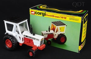 Corgi toys 55 david brown tractor ee743 front