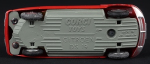 Corgi toys 210s citroen ds19 ee751 base