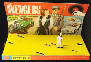 Corgi toys gift set 40 the avengers ee808 plinth