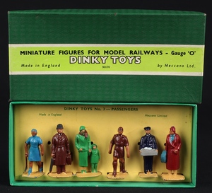 Dinky toys gift set 3 passengers ee823 front