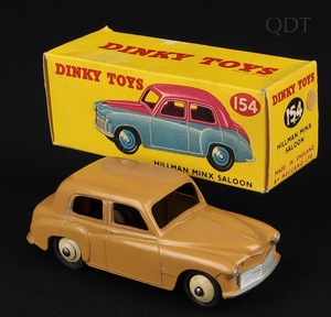 Dinky toys 154 hillman minx saloon ee907 front