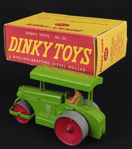 Dinky toys 251 aveling barford diesel roller ee909 back