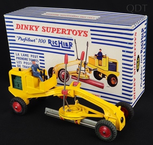 French dinky supertoys 886 richier road grader ee911 front