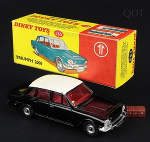 Dinky 135 triumph 2000 ee931 front