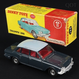 Dinky 135 triumph 2000 ee932 front