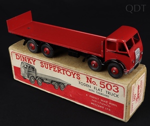 Dinky toys 503 foden flat truck ee933 front