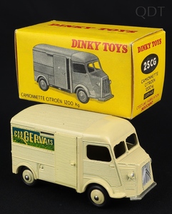 French dinky 25cg gervais van ee935 front