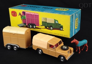 Corgi gift set 2 landrover rice's pony trailer ff3 front