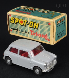 Spot on models 211 austin 7 ff135 front