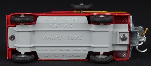 Corgi toys 477 landrover breakdown truck ff167 base