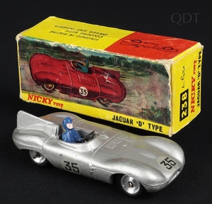 Nicky dinky toys 405 jaguar d type ff239 front