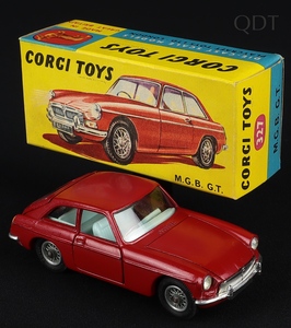 Corgi toys 327 mgb gt ff247 front