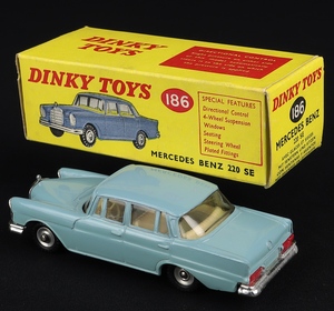 Dinky toys 186 mercedes 220 se ff375 back