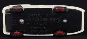 Dinky toys 237 mercedes racer ff376 base