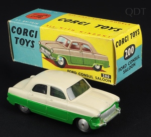 Corgi toys 200 ford consul saloon ff378 front