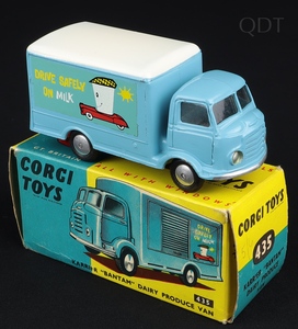 Corgi toys 435 karrier bantam dairy produce van drive safely milk ff470 front