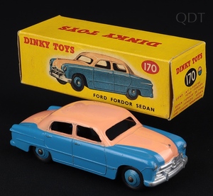 Dinky toys 170 ford fordor sedan ff544 front