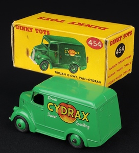 Dinky toys 454 cydrax trojan van ff581 back