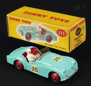 Dinky toys 111 triumph tr2 sports car ff590 front