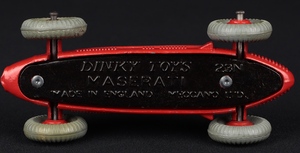Dinky toys 231 maserati racing car ff621 base