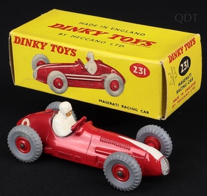 Dinky toys 231 a maserati racing car ff662 front