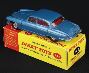 Dinky toys 142 jaguar mark x ff762 back