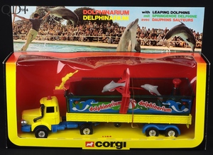 Corgi toys 1164 dolphinarium ff769 front