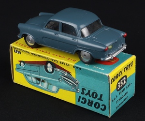 Corgi toys 352 raf staff car standard vanguard ff793 back