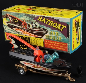 Corgi toys 107 batboat trailer ff810 front