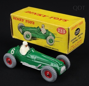Dinky toys 233 cooper bristol ff830 front