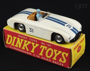 Dinky toys 133 cunningham road racer ff879 front