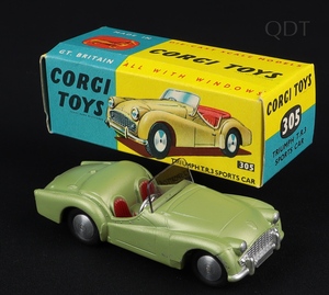 Corgi toys 305 triumph tr3 sports car ff887 front